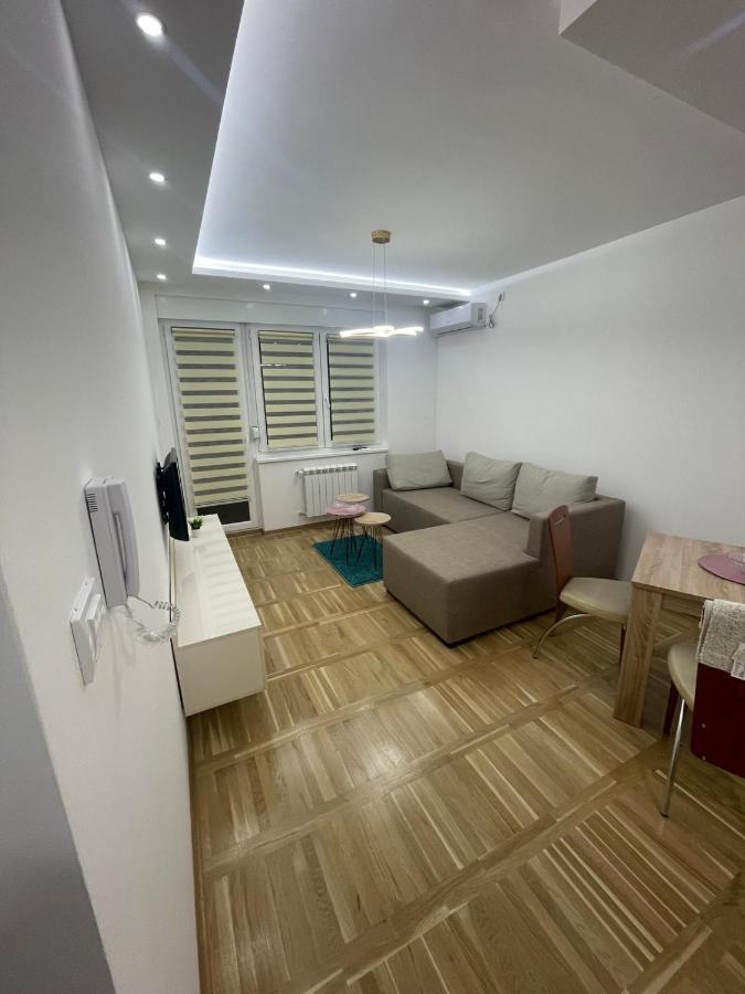 Apartment Mina *